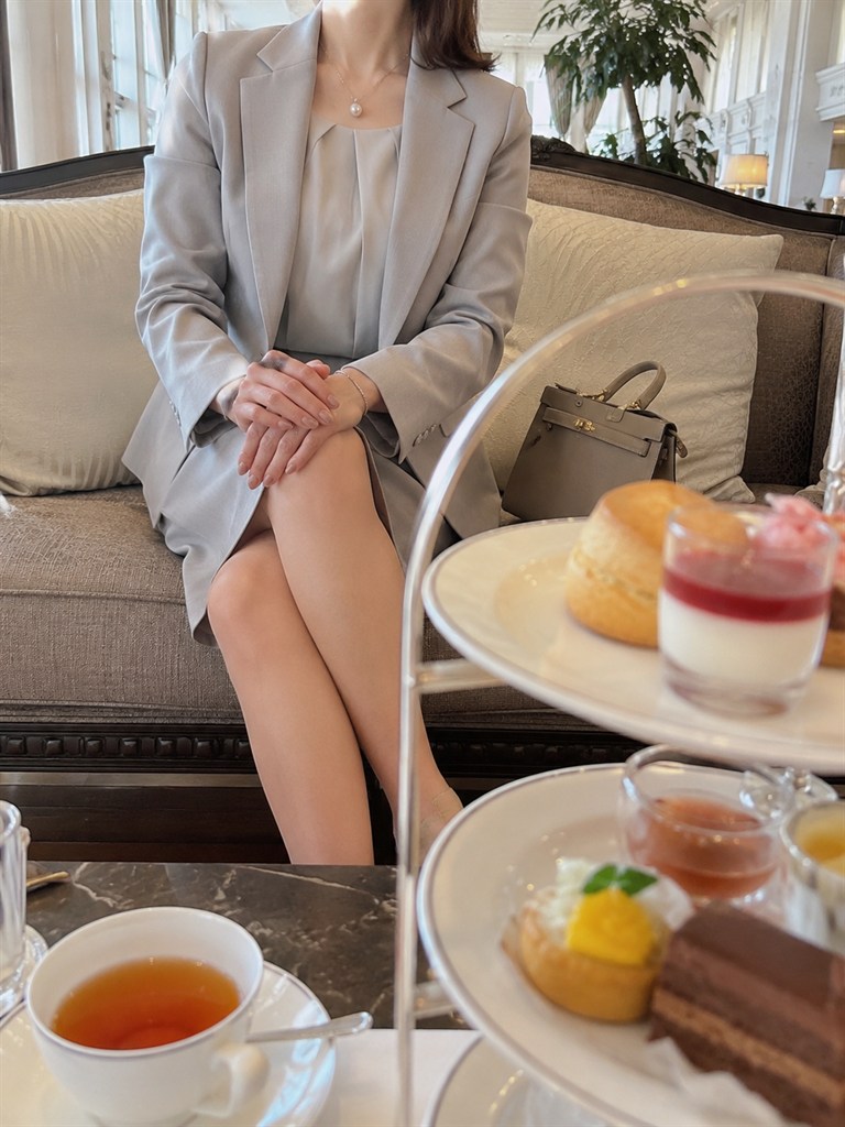 デザイアで会ったママとホテルのラウンジでアフタヌーンティー